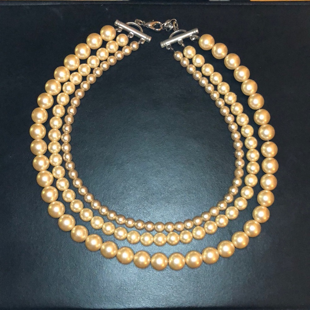 Three row costume pearl choker
